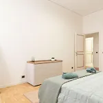Domus 54 Apartmán *